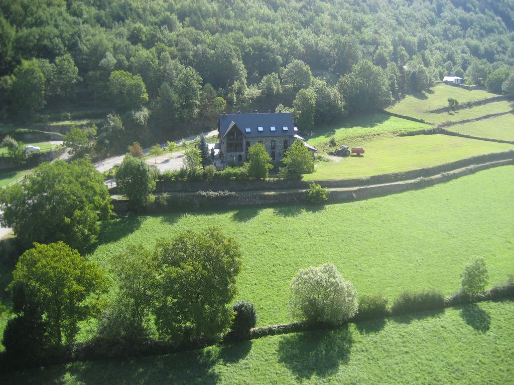 Hotel Vina Olivan Sarvisé Buitenkant foto