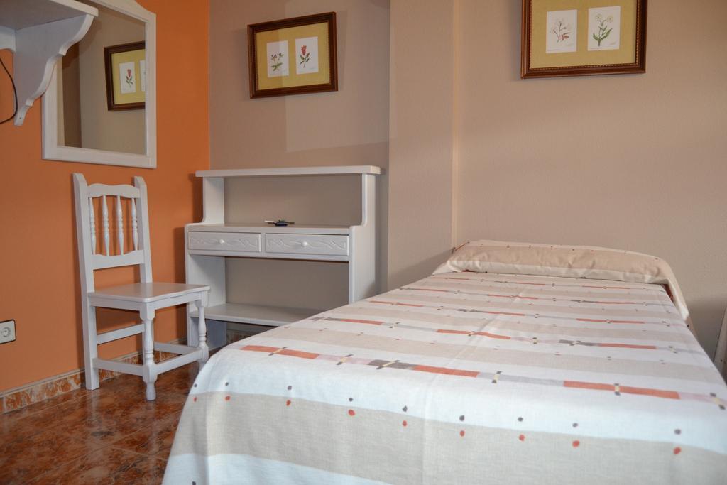 Hotel Vina Olivan Sarvisé Kamer foto